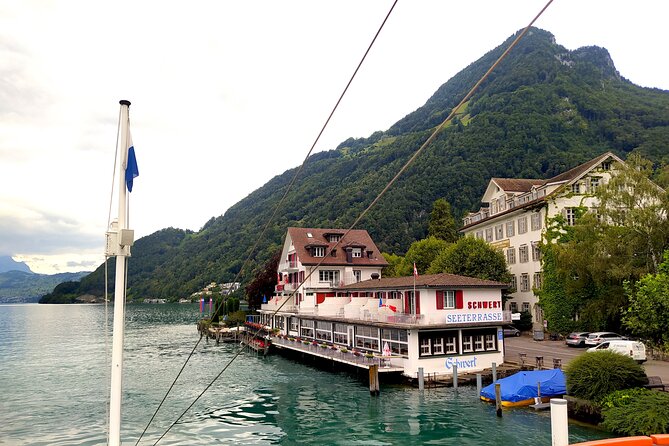 Panoramic E-Bike Tour with a Lake Cruise - Who will enjoy this day most