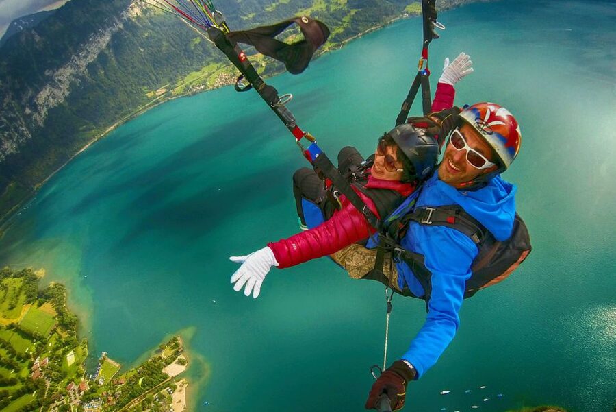 Paragliding Tandem Flight in Interlaken - Landing in the center of Interlaken
