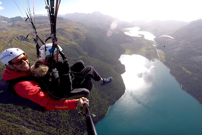 Paragliding Tandem Flights in Engadin - Safety and the role of the pilot