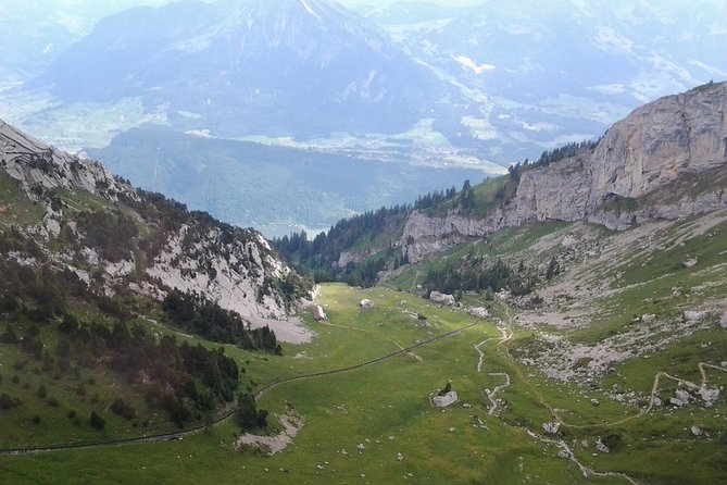 Pilatus Panorama: Exclusive Private Golden Round Trip from Zürich - Kriens and the final bus connection