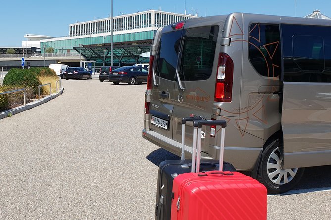 Private Arrival Transfer: from Geneva Airport to Geneva City - Finding your driver at Geneva Airport