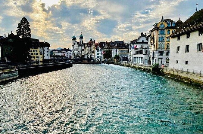 Private Luzern and Mount Titlis Experience in Swiss Splendor - What you get at the Titlis Cliff Walk