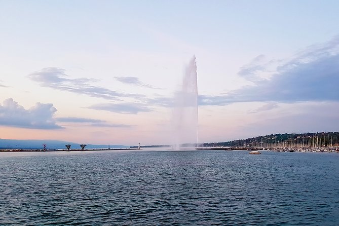 Private Photo Tour LUXE CUSTOM in Geneva - Starting at Geneva’s Flower Clock