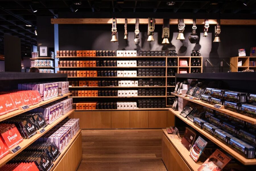 Private Swiss Cheese & Chocolate Tasting Trip in Gruyeres - Maison Cailler and the Swiss chocolate stop