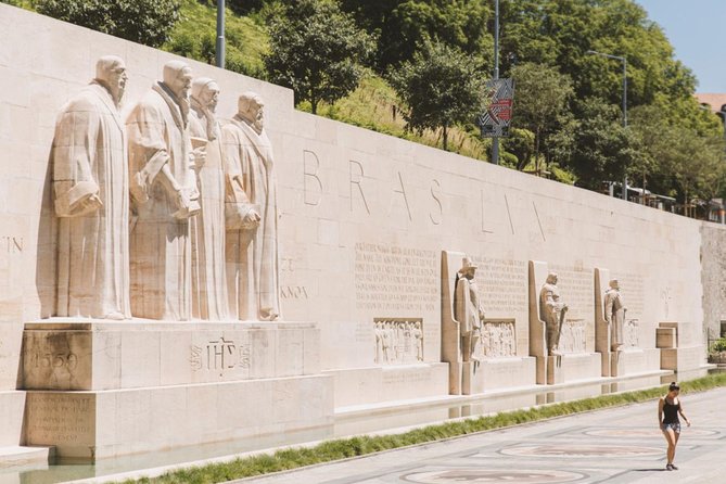 Private Tour : The best of Geneva city tour - Watchmaking symbols and Geneva’s civic landmarks