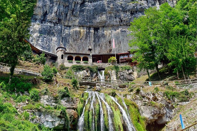 Private Tour to Swiss Capital, Castles & Lakes by Car from Zurich - Thun, the day’s strongest town stop