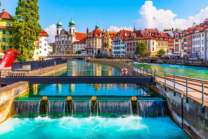 Private transfer from Zurich to Lucerne, English-speaking driver - Communication matters more than usual