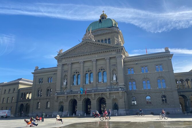 Self-Guided Audio City Tour in Bern - Fountains that turn a street walk into a history lesson