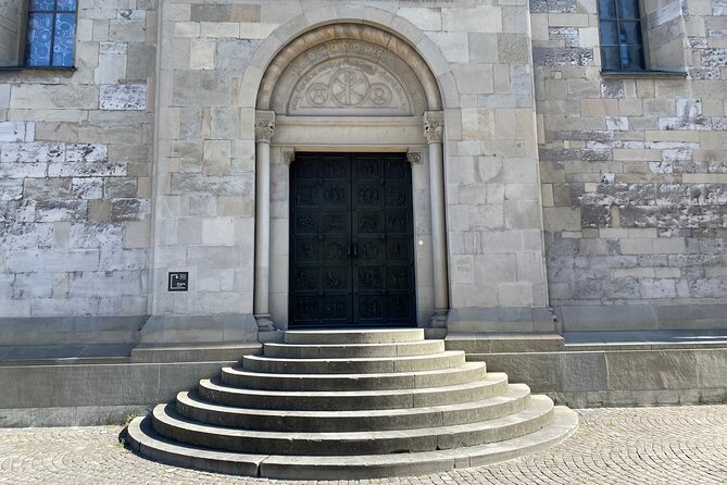 Self-Guided Audio City Tour in Zurich - Zurich’s churches tell several different stories