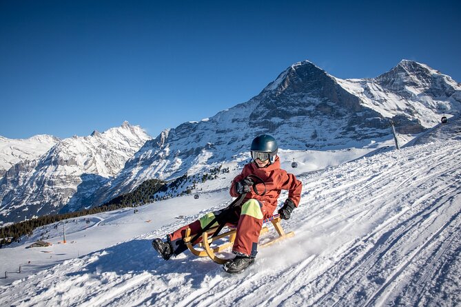 Sledding Cheese Fondue, Chocolate - Clothing, age limits, and practical comfort