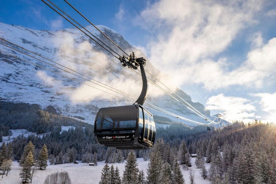 Spectacular ride to experience Jungfraujoch - Top of Europe - From Interlaken Ost into the high Alps