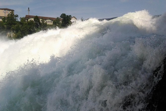 Stein am Rhein and Rhine Waterfalls Day Trip from Zürich - How much guiding should you expect?