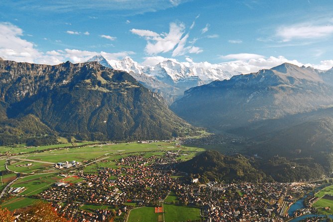 Swiss Alps: Interlaken and Grindelwald Day Trip from Zurich - Leaving Zurich from Sihlquai at 8:30 a.m.