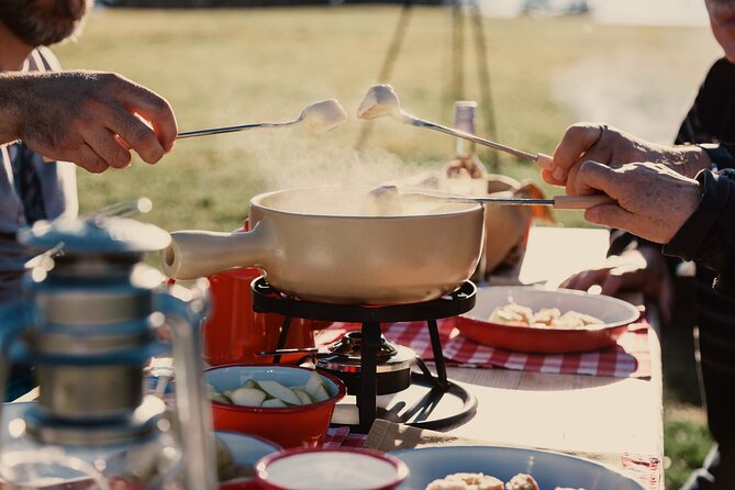 The best Sunset hike with Cheese Fondue - What makes Weronika’s guiding style useful