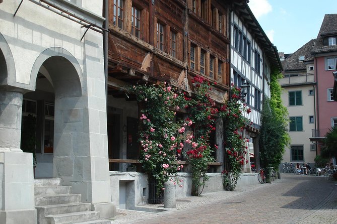 The Great Tour of Zurich by Bus and Boat - Who should book this experience?