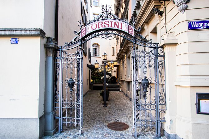 The Secret Doors of Zurich - Walking through old Zurich