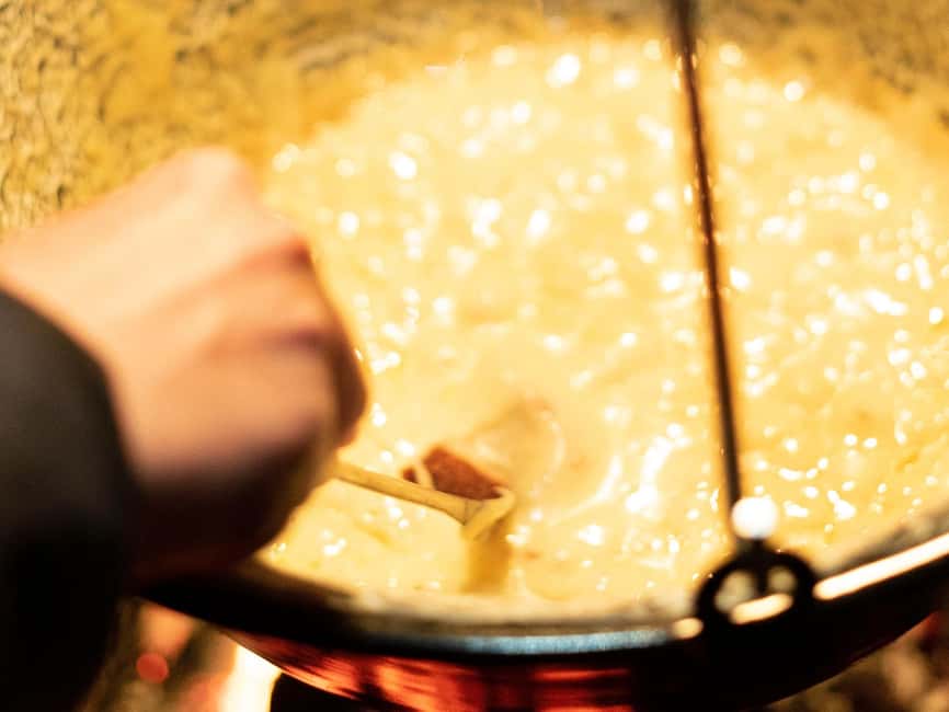 Zermatt: Outdoor fondue "group experience under the stars" - Key points to know before booking
