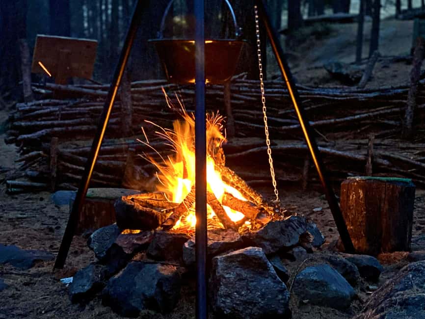 Zermatt: Outdoor fondue "group experience under the stars" - Why fondue tastes better beside a forest fire