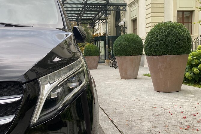 ZRH Zurich Airport to Zurich City Private Transfer–Winter Special - Is $158.61 good value for four people?