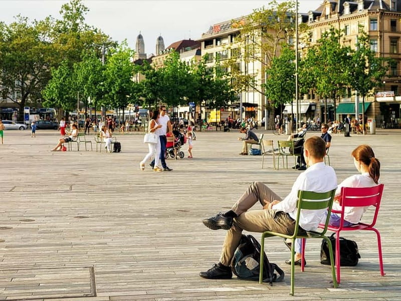 Zurich: 2-hour Best Intro Walking Tour with a Local - The quieter corners make the walk more useful
