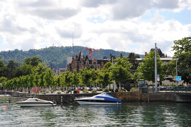 Zurich 360° City Walk Tour Including Hidden Spots - Münsterhof and Fraumünster’s legends