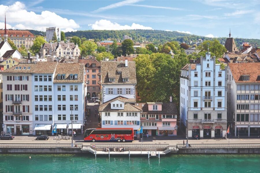 Zurich: Audio Guided City Tour and Train to “Top of Zurich” - National Museum, Kunsthaus, and the city’s broader shape