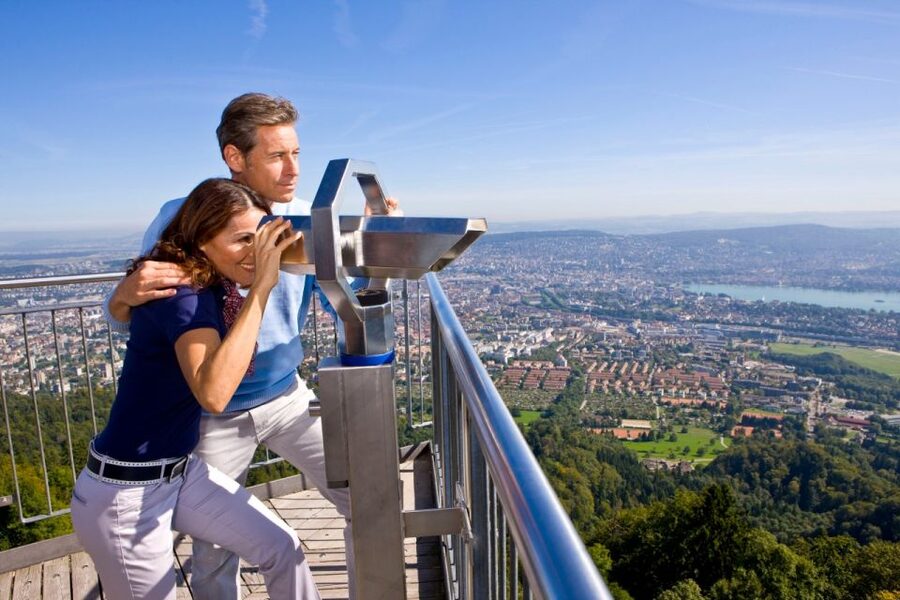 Zurich: Audio Guided City Tour and Train to “Top of Zurich” - Comfort, weather, and practical limits