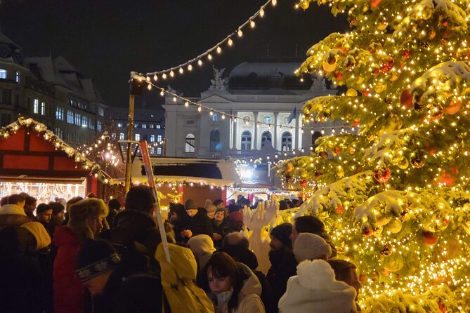 Zurich Christmas Market Tour - Forty minutes at Bellevue’s Wiehnachtsdorf