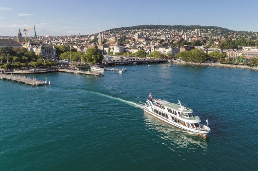 Zurich: City Sightseeing Tour with Lake Cruise - Who should book this Zurich combination tour?
