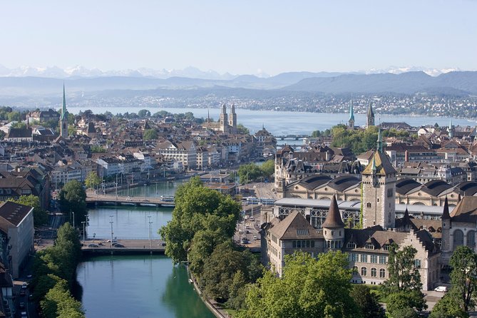 Zurich City Tour with Audio Commentary - Lake Zurich and the ten-minute Hafen Enge stop