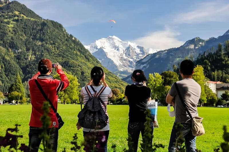 Zurich: Day Trip to Grindelwald, Interlaken & Lauterbrunnen - Zurich to the Bernese Oberland