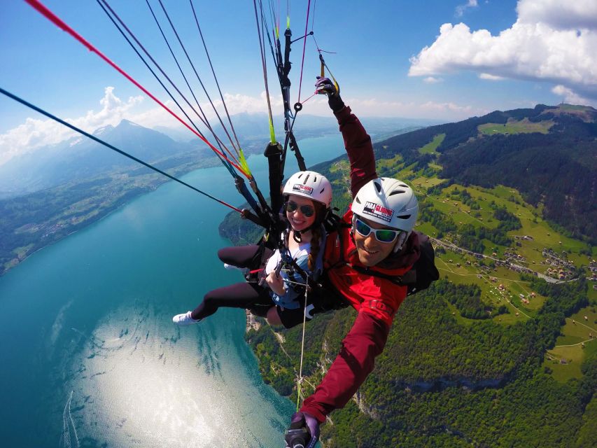 Zurich: Day trip to Interlaken incl. tandem paragliding - Interlaken, your base between two lakes