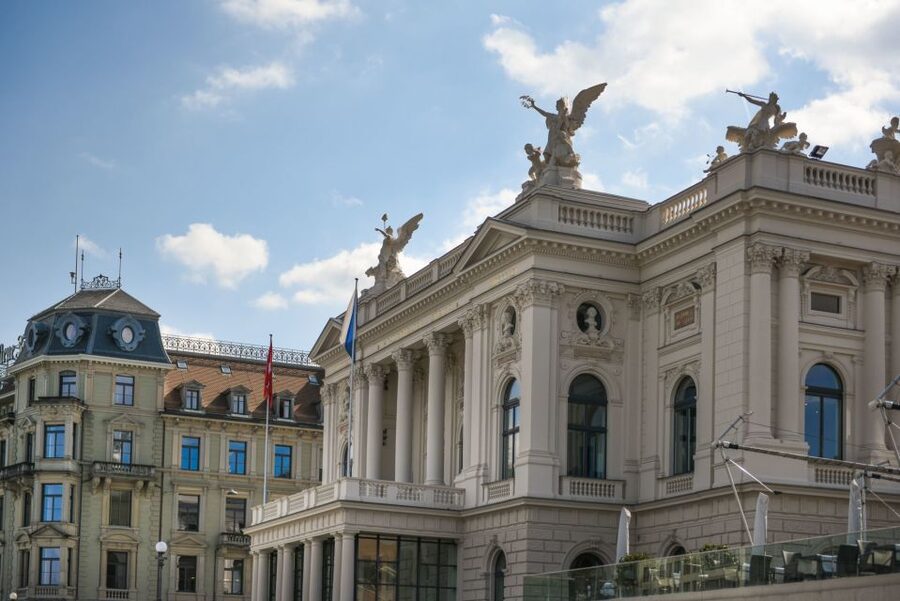 Zurich Discovery Walking Tour - Bahnhofstrasse, Zurich’s polished front door