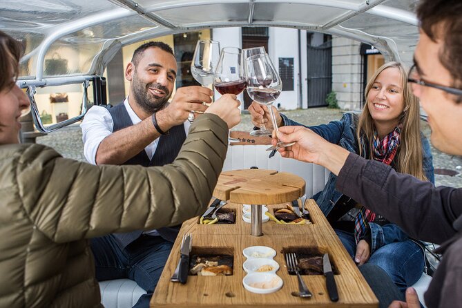 Zürich eTukTuk Tour - Hot Stone BBQ and Wine - The guide makes or breaks the ride
