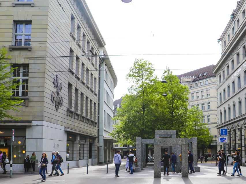 Zurich: Exclusive Swiss Banking Tour with a Local - Key points at a glance