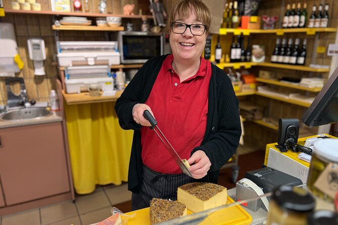 Zurich Food Tour with 10 Local Delicacies, Cheeses & Chocolates - Practical advice for a smoother afternoon