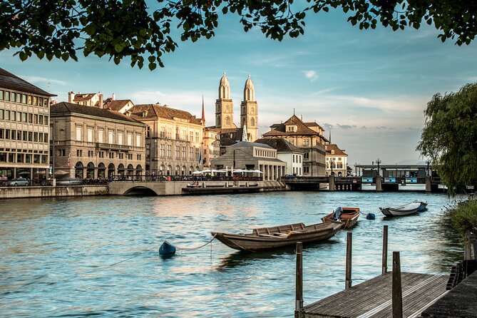 Zurich Highlights City Tour with Optional FIFA Museum Ticket - Bahnhofstrasse, banks, and the National Museum