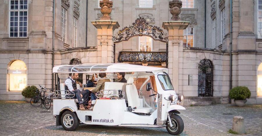 Zurich: Hot Stone Barbecue eTukTuk Tour - A Swiss steak dinner on three wheels