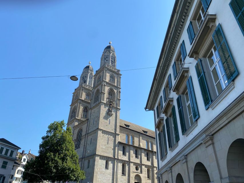 Zurich in the Mirror of the Past: Self-Guided Audio Tour - Bahnhofplatz gives you an easy starting point