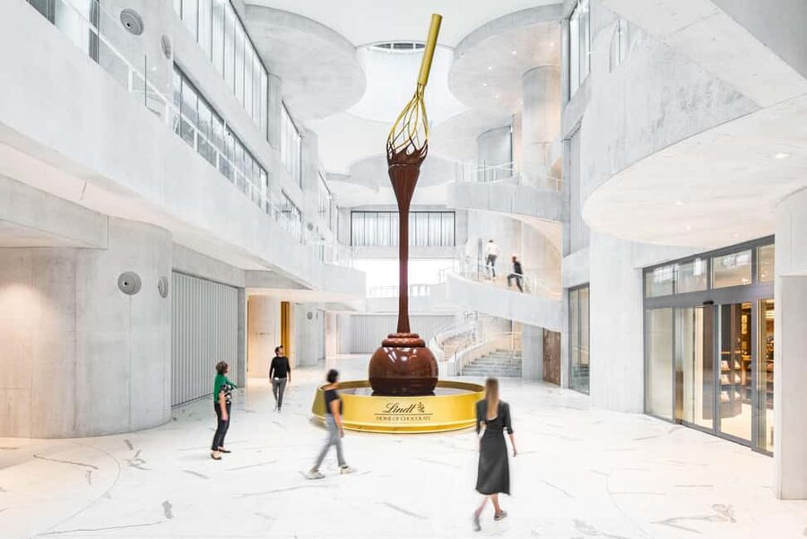 Zurich: Lindt Home of Chocolate Museum Ticket & Transfer - The giant fountain and the museum’s first impression