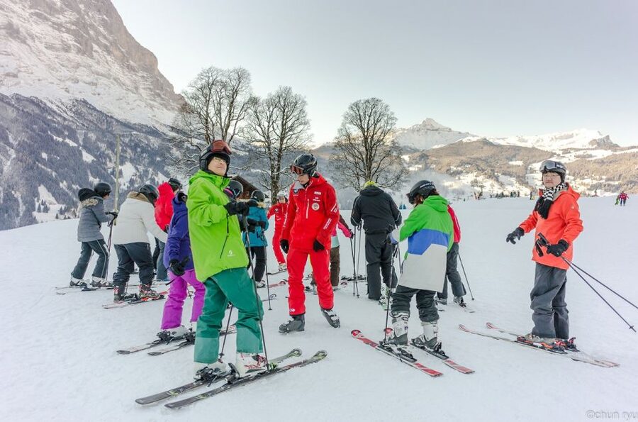 Zurich/Lucerne: Swiss Ski Experience in the Jungfrau Region - What to bring and how to prepare