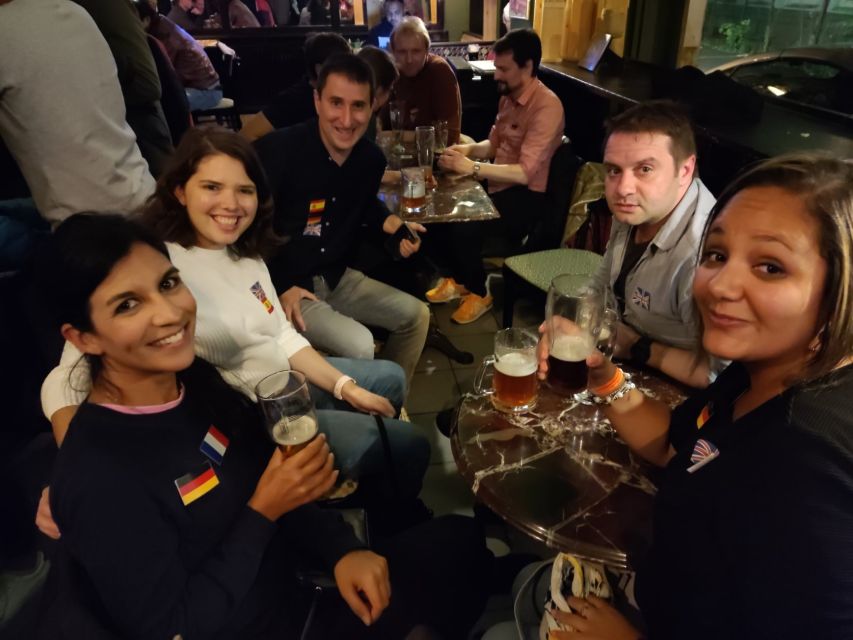 Zurich: Meet new people and enjoy free snacks - Topic cards that keep the room talking