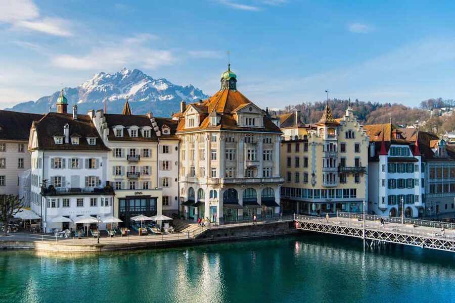 Zurich: Mount Titlis Group Tour with Ice Flyer and Lucerne - The guide makes a real difference