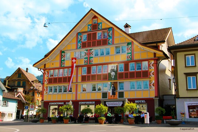 Zurich Open Top Bus, Chocolate and Cheese Factory Tour Appenzell - Free time in Appenzell’s painted village center
