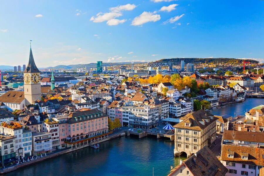 Zurich: Open Top Bus Sightseeing Tour with Optional Cruise - What this Zurich ride is really good at