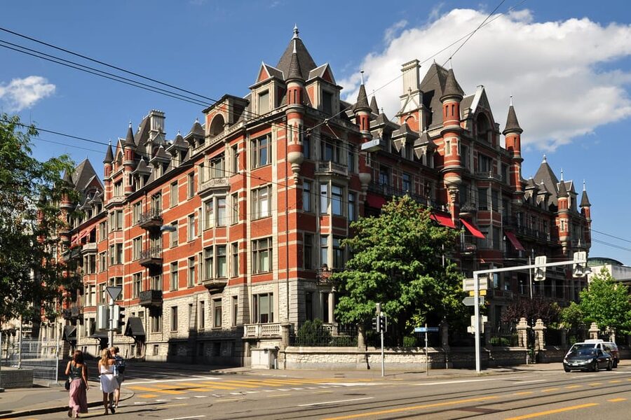 Zurich: Open Top Bus Sightseeing Tour with Optional Cruise - From the Swiss National Museum to Parade Square