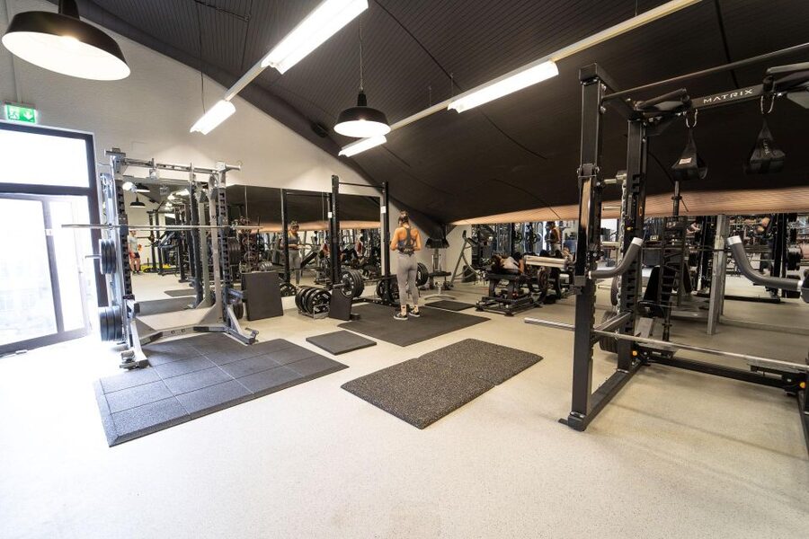 Zurich Premium Fitness Pass - Language, age, and access details