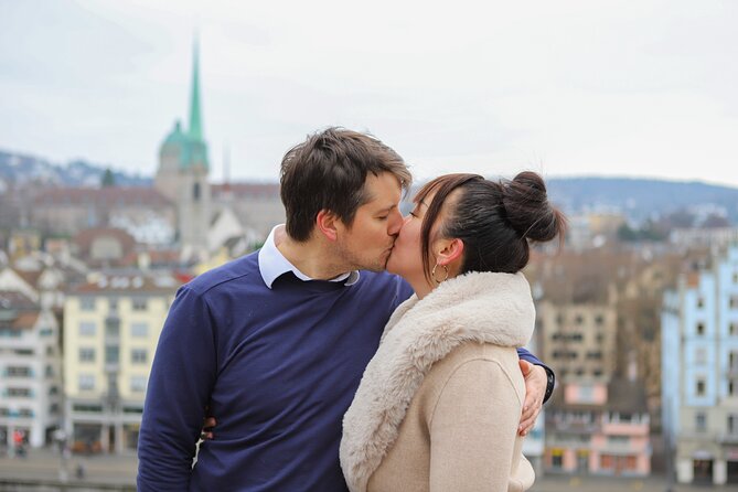Zurich: Private City Walking Tour with Polybahn Ride - Lindenhof Hill and the first wide view
