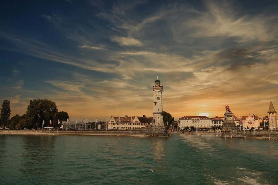 Zurich: Private Liechtenstein, Austria, and Germany Day Trip - The scenery between the stops