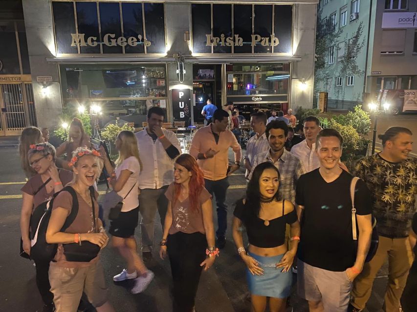 Zurich: Pub Crawl Nightlife Tour with Shots and Snacks - The final BarClub with a DJ